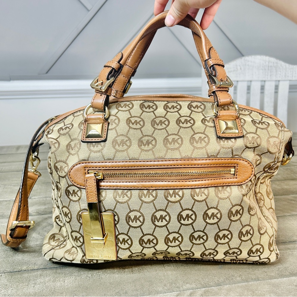 Michael Kors Calista Monogram Logo MK Women’s Handbag Crossbody Bag